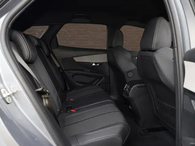 Peugeot 3008 view 7
