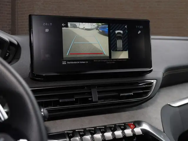 Peugeot 3008 view 5