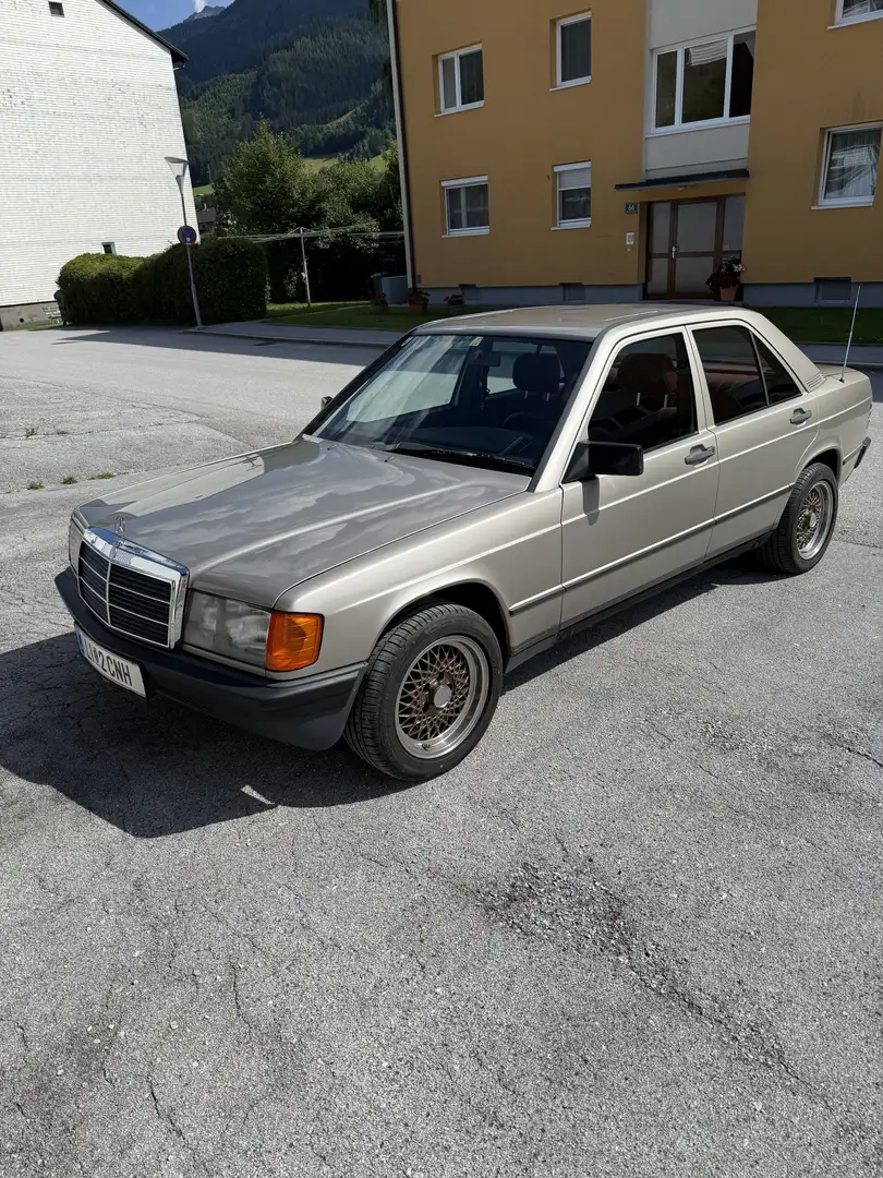Mercedes-Benz 190 Mercedes Benz 190 D Bronze - 2