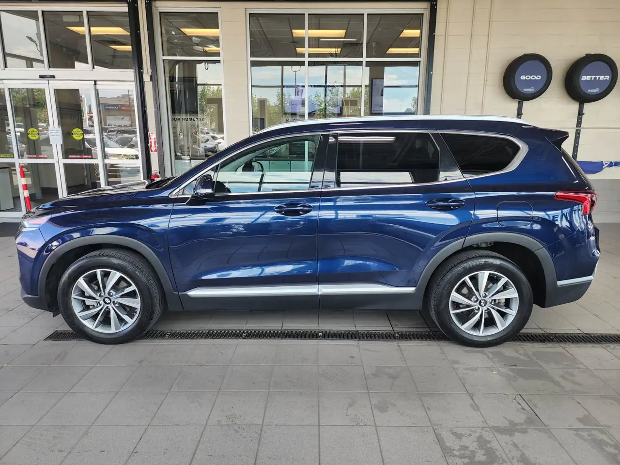 Hyundai SANTA FE photo Hyundai SANTA FE