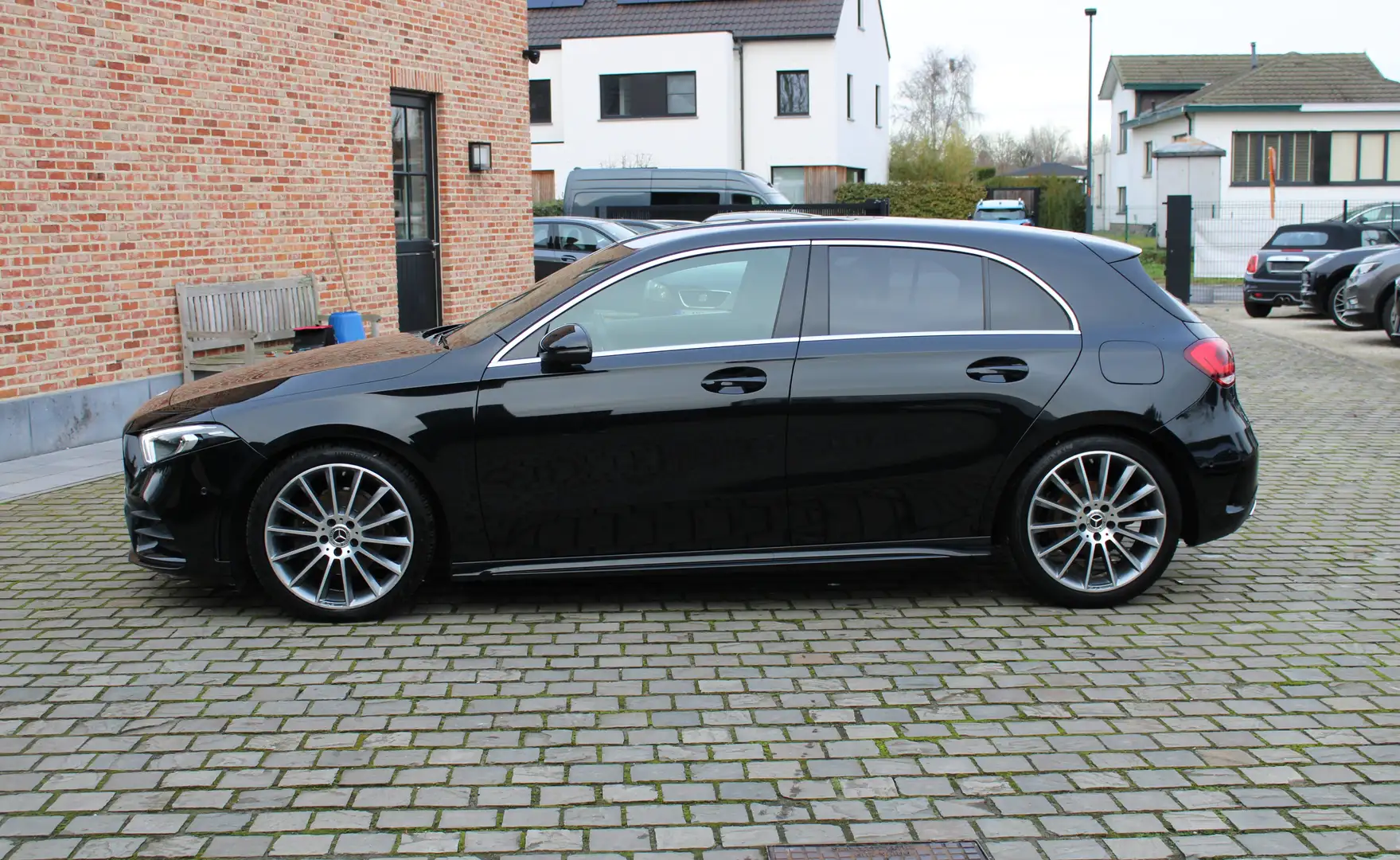 Mercedes-Benz A 180 Automaat  AMG Line !!! Noir - 1