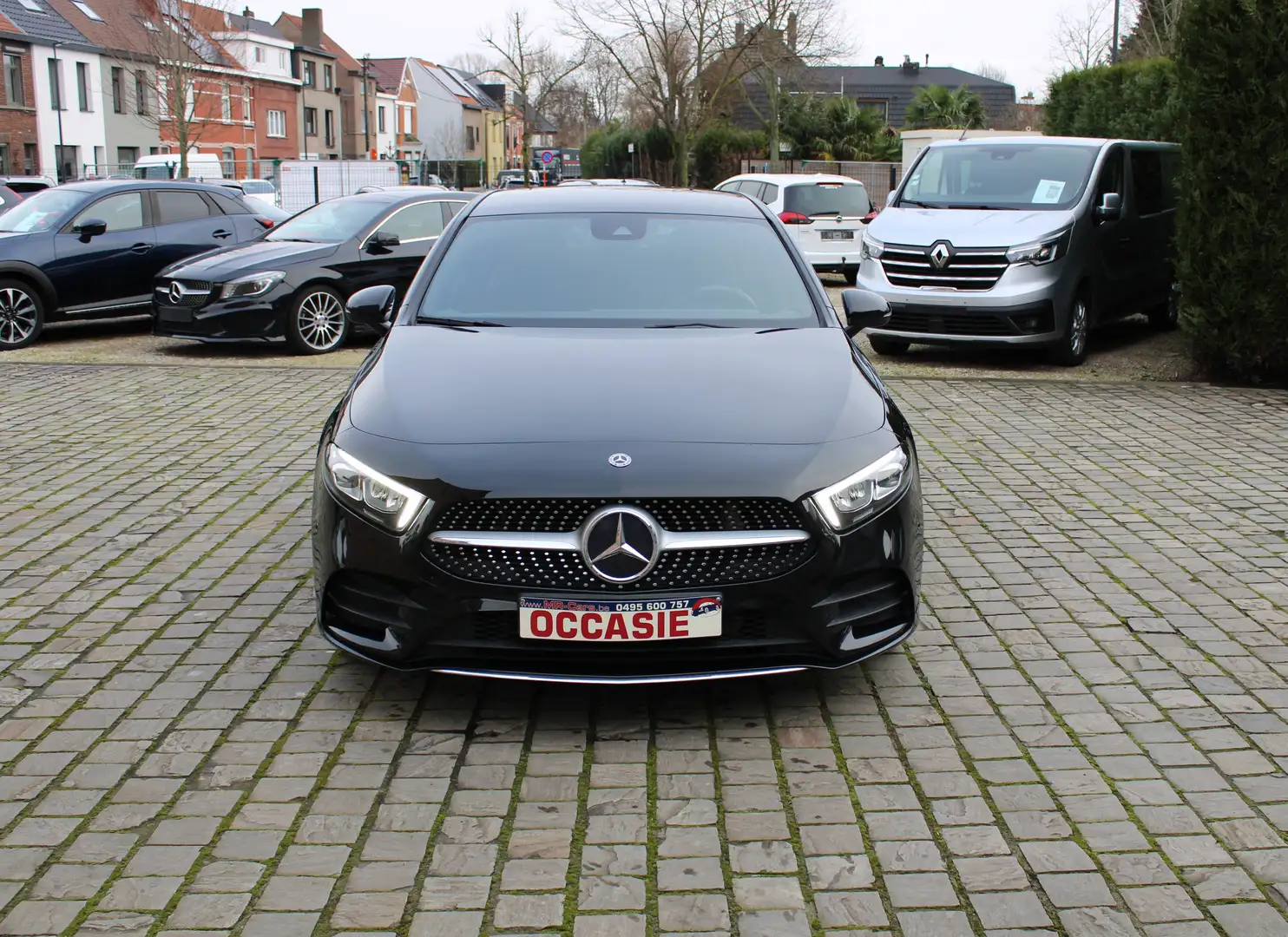 Mercedes-Benz A 180 Automaat  AMG Line !!! Noir - 2