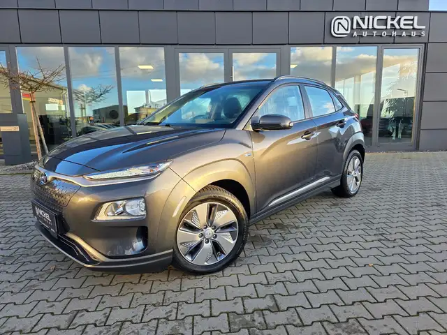 Hyundai Kona Style Elektro 64KW*Led*Kamera*NAVI*