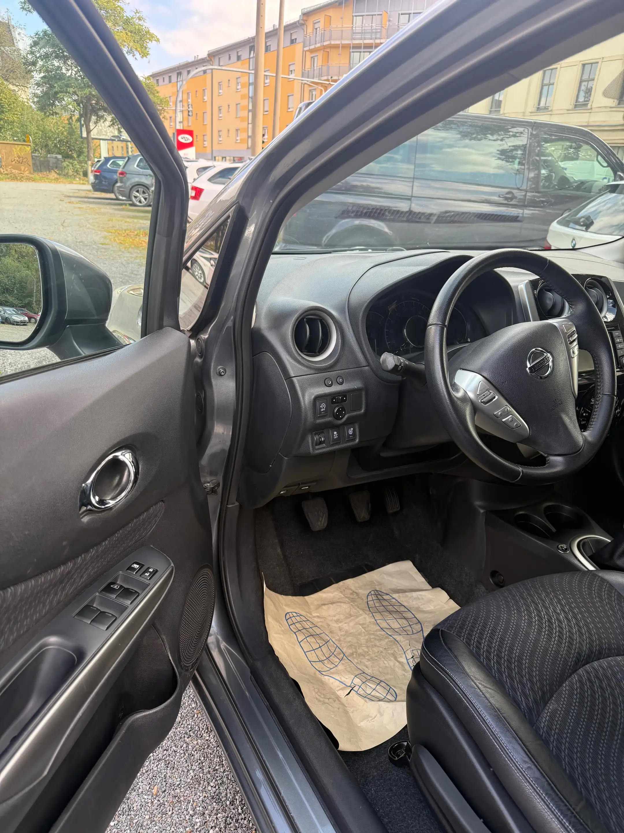 Nissan Note Tekna — photo 14