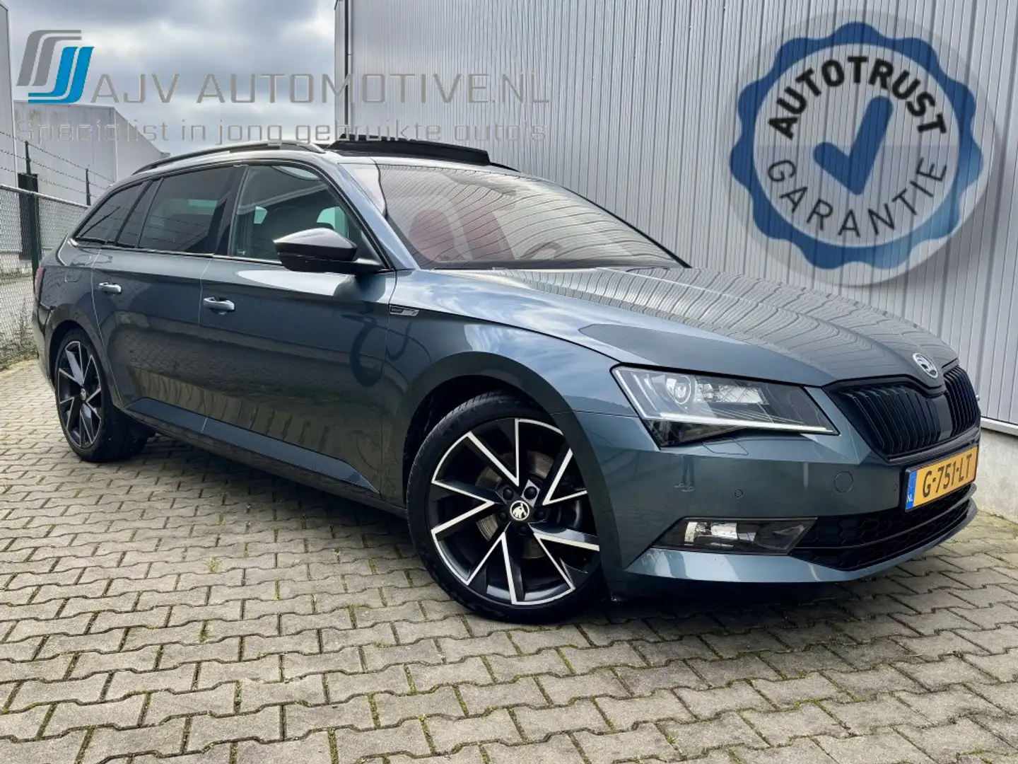 Skoda Superb Combi 1.5 TSI DSG AUT. SPORTLINE BUS. PANODAK / TR Gris - 1
