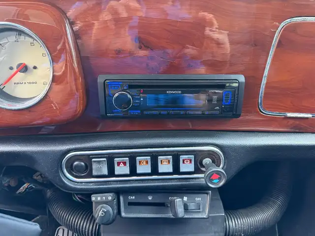 Mini Hatch view 15