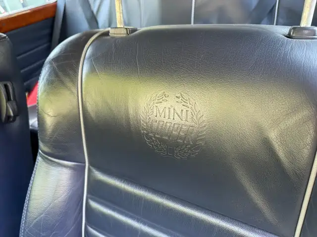 Mini Hatch view 11