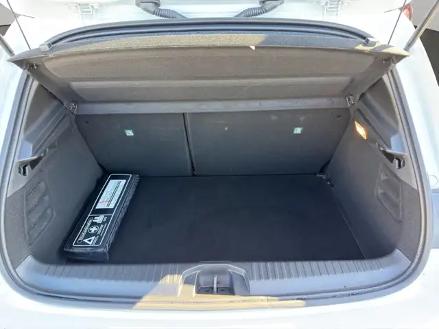 Mitsubishi Colt view 6