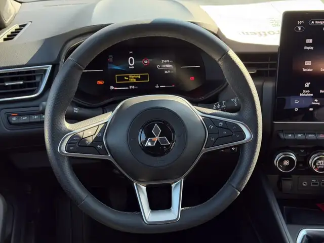 Mitsubishi Colt view 12