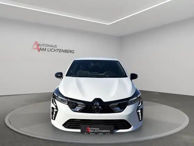 Mitsubishi Colt view 3