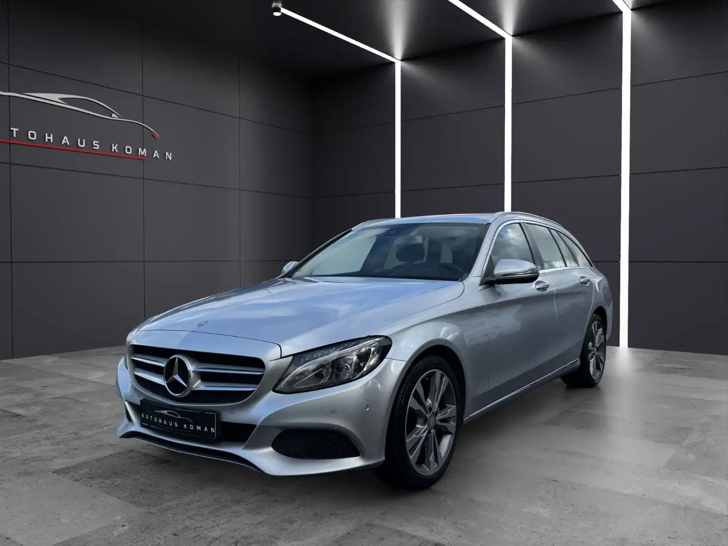 Mercedes-Benz C 220 C220d T Avantgar.*AUTOM.*KEYLESS*RFK*T.LEDER* Argent - 1