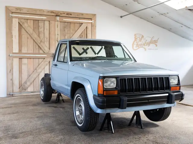 Jeep Cherokee XJ - Comanche shortbed