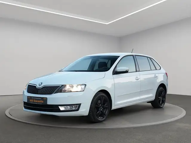 Skoda Rapid/Spaceback Spaceback Joy*PDC*NAVI*TÜVNEU*GARANTIE