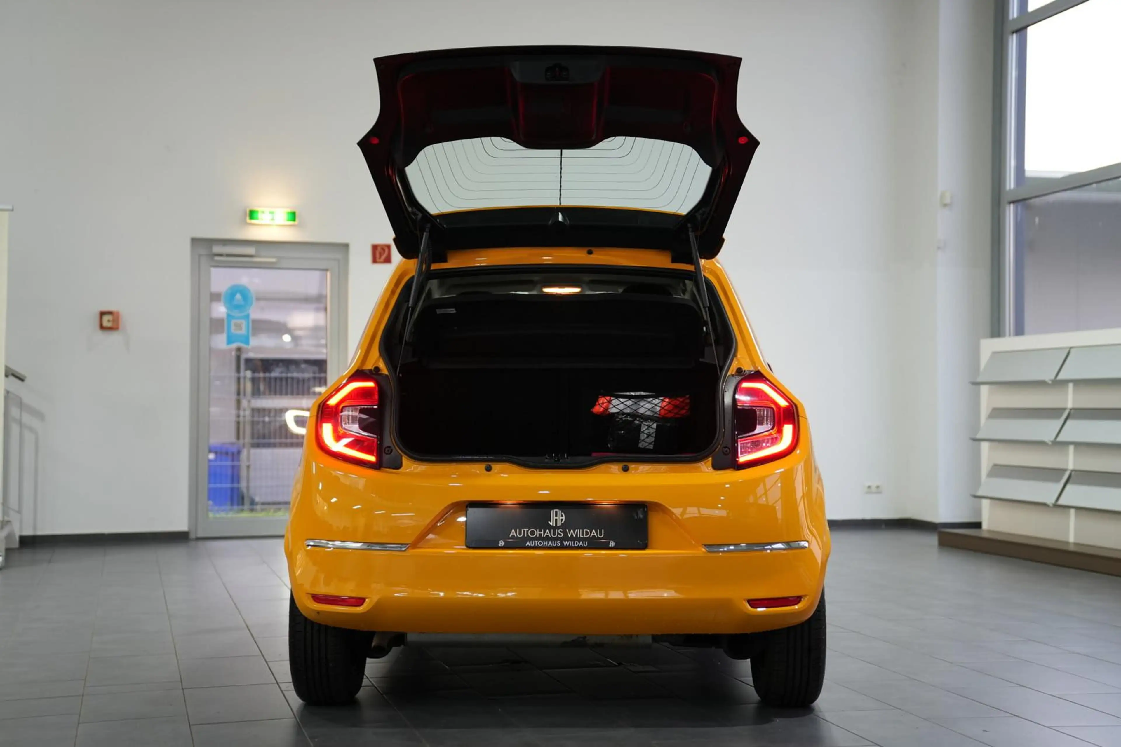 Renault Twingo Intens *AUT*LED*TEMP* — photo 9