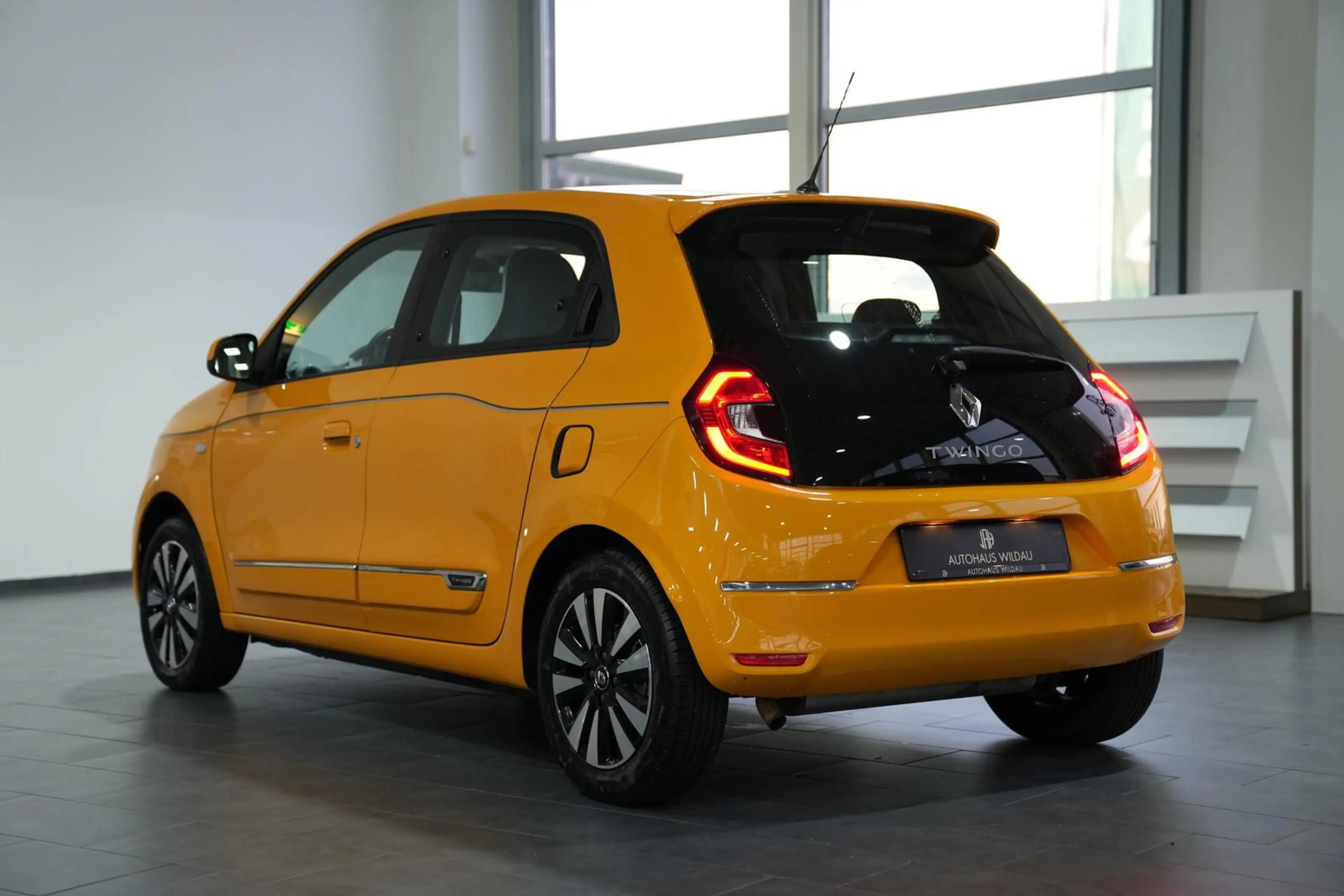 Renault Twingo Intens *AUT*LED*TEMP* — photo 10