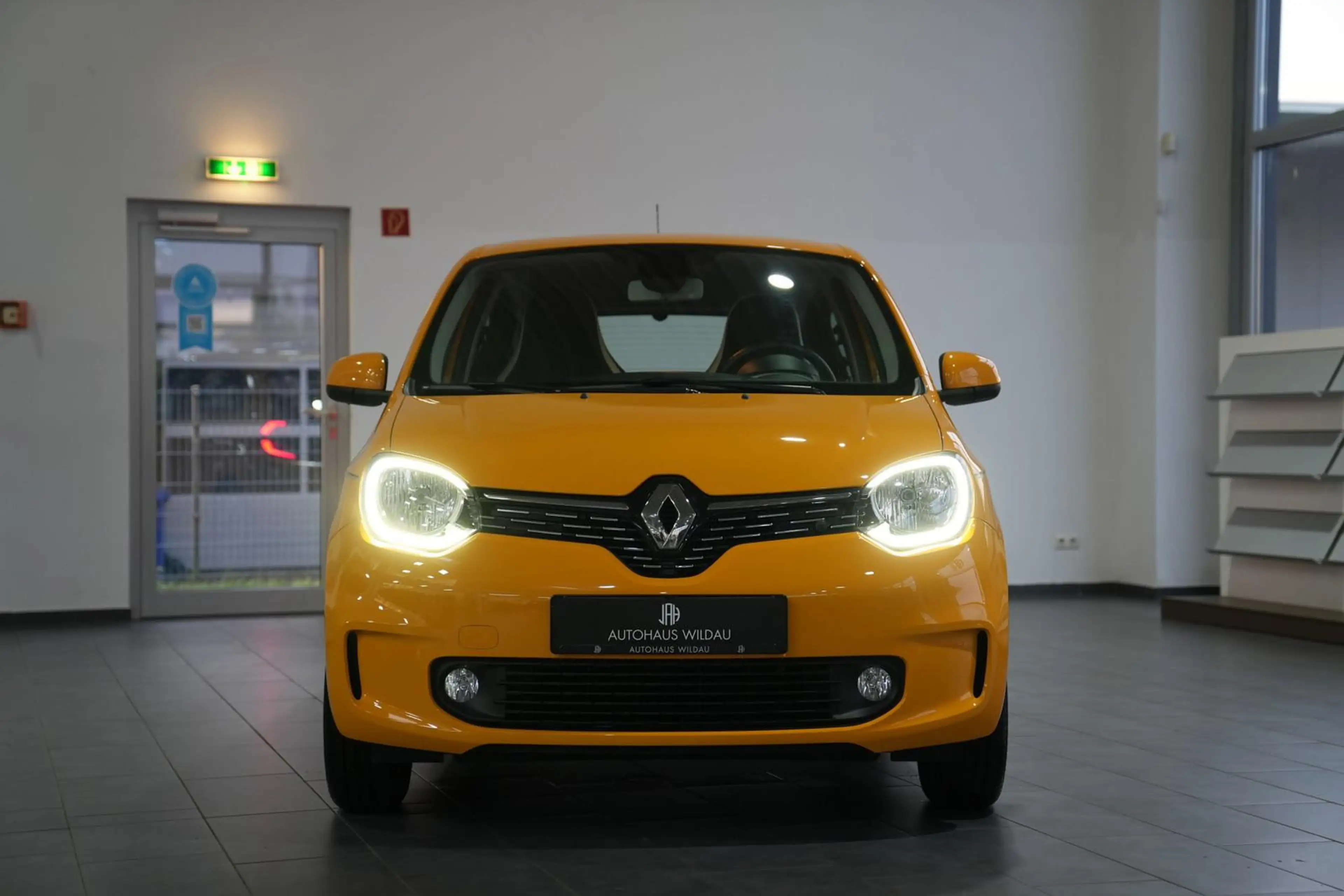 Renault Twingo Intens *AUT*LED*TEMP* — photo 4