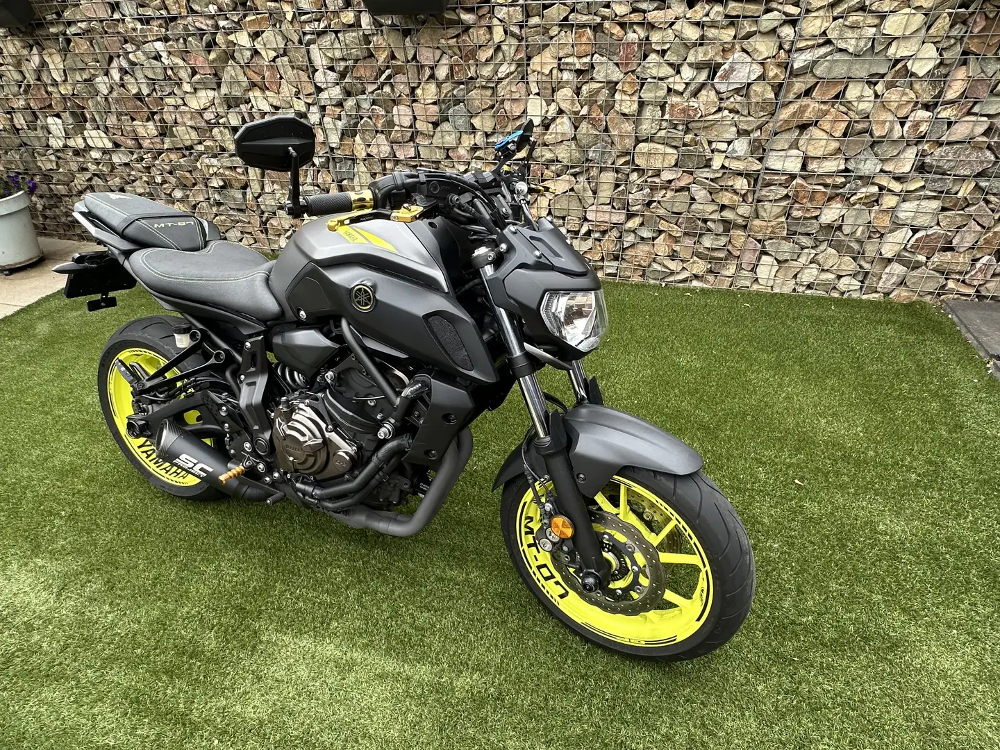 Yamaha MT-07 - 1