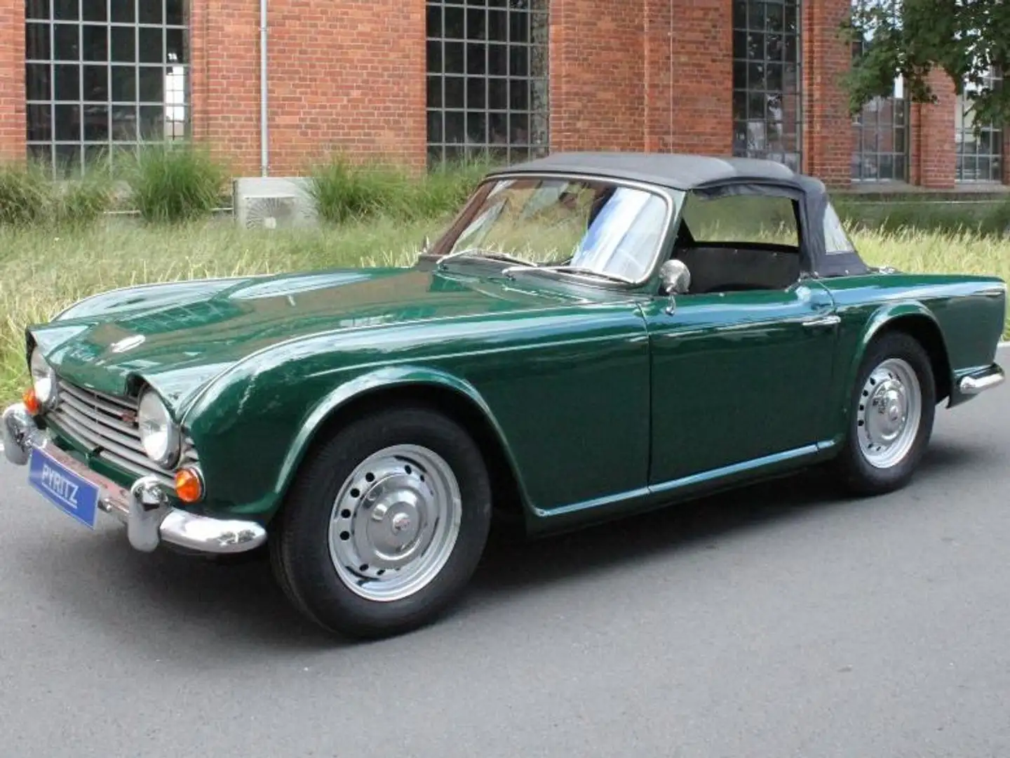 Triumph TR4 A IRS Verde - 2