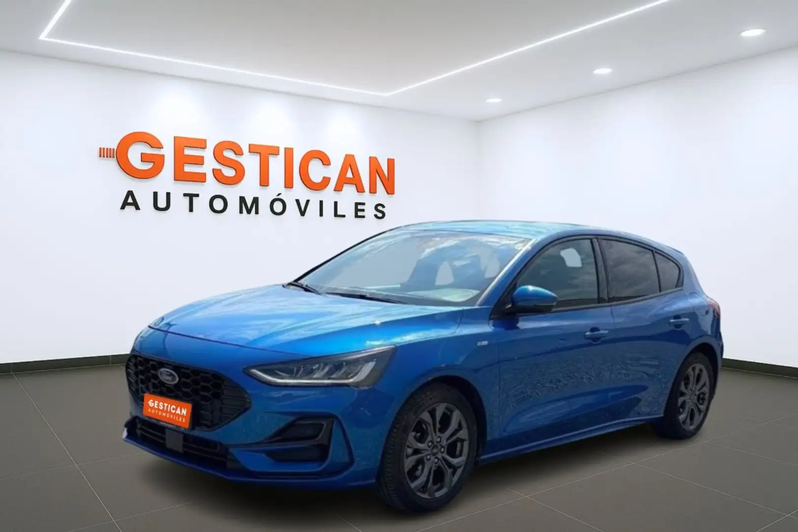 Ford Focus 1.0 Ecoboost MHEV 92kW ST-Line X Bleu - 1