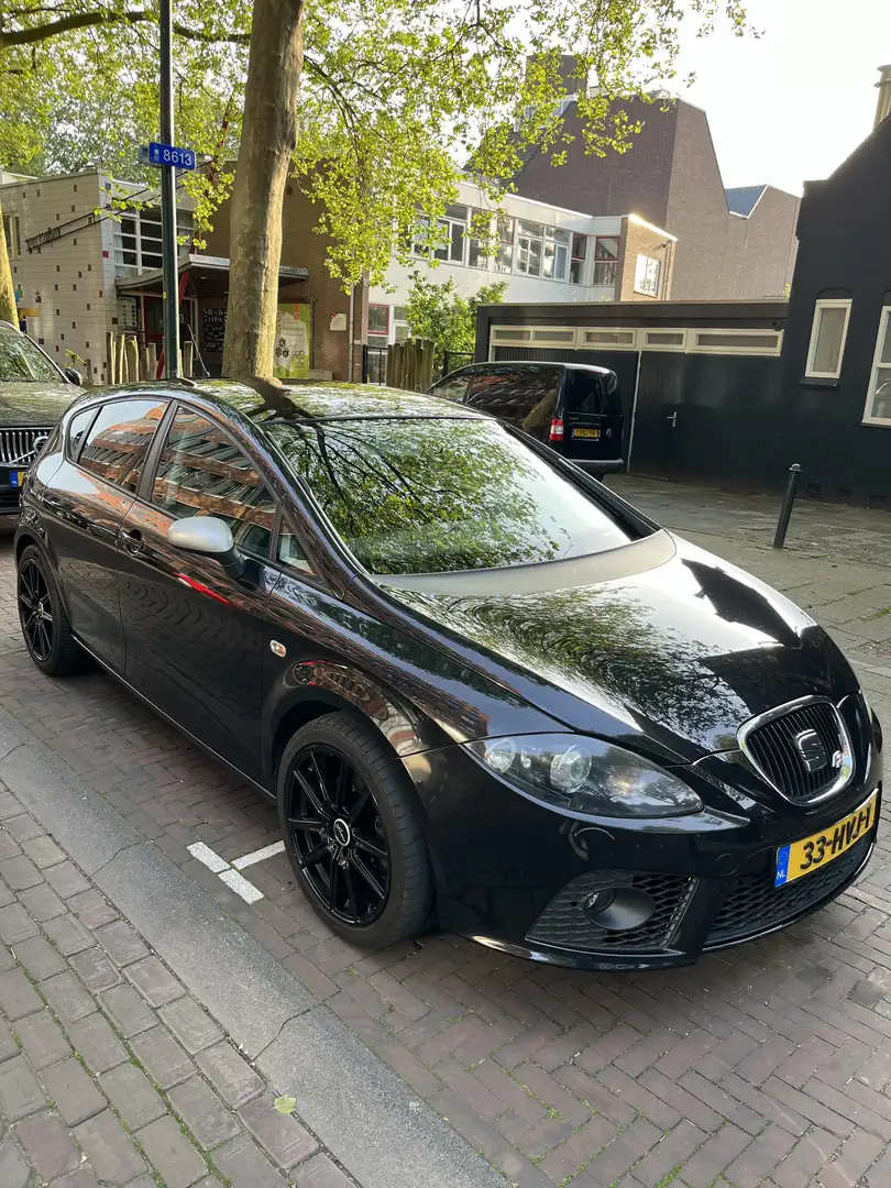 SEAT Leon TFSI 2.0 16V 200pk Zwart - 1