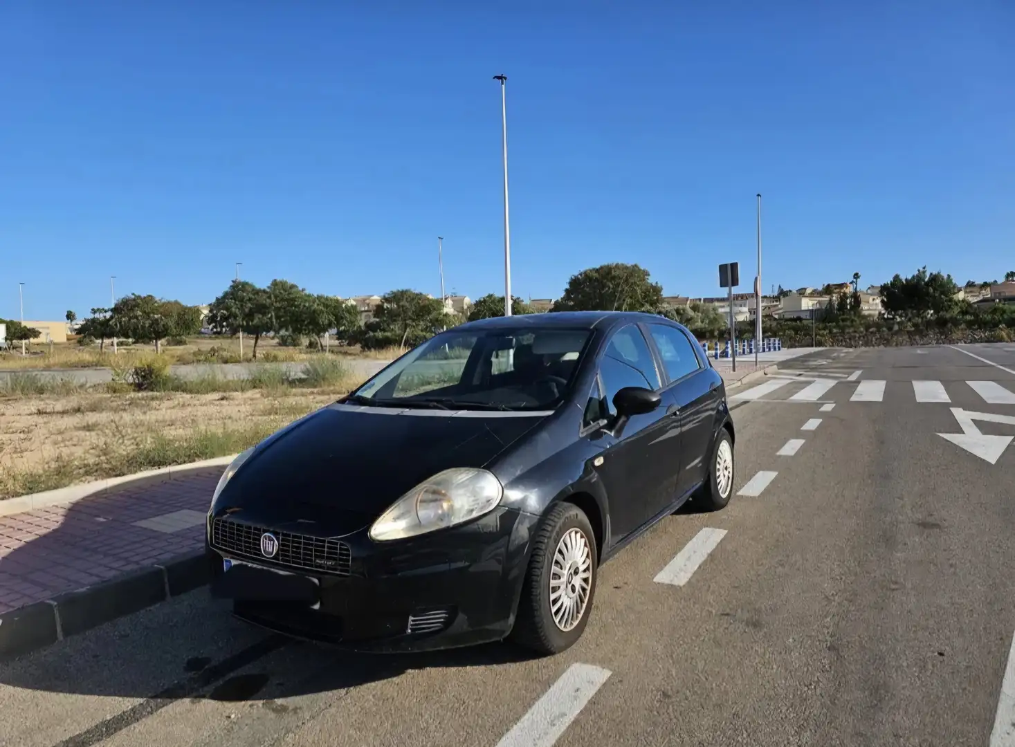 Fiat Grande Punto 1.3Mjt Active 90 Negro - 2