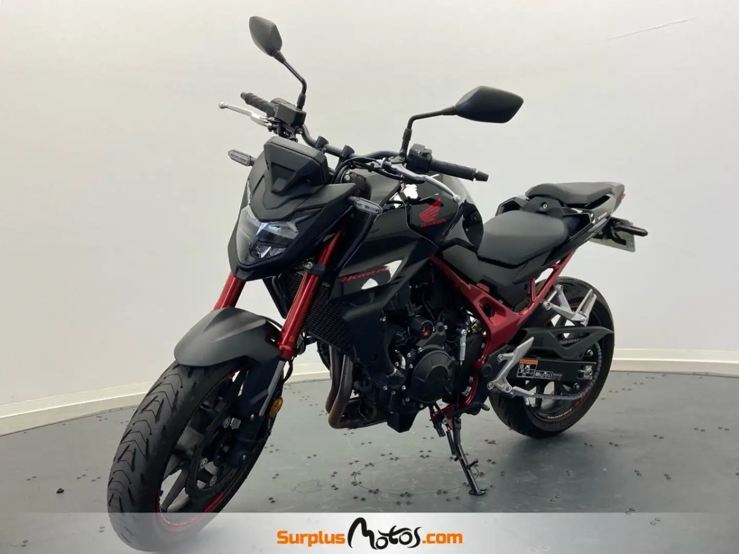 Honda Hornet 750 A2 - 1