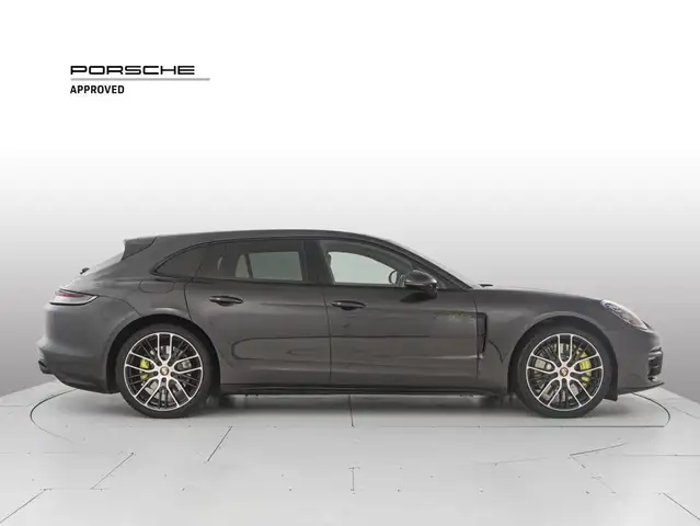 Porsche Panamera view 6