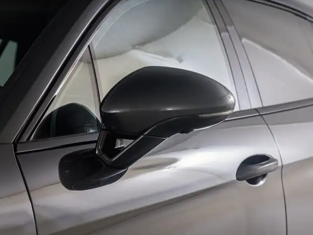 Porsche Panamera view 23