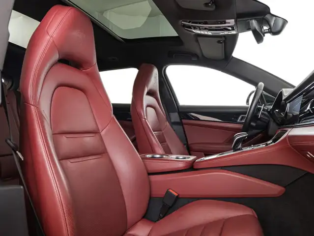 Porsche Panamera view 14