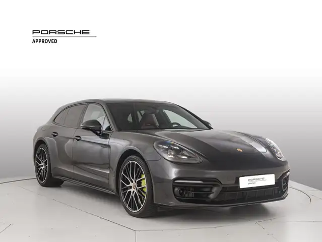 Porsche Panamera view 7
