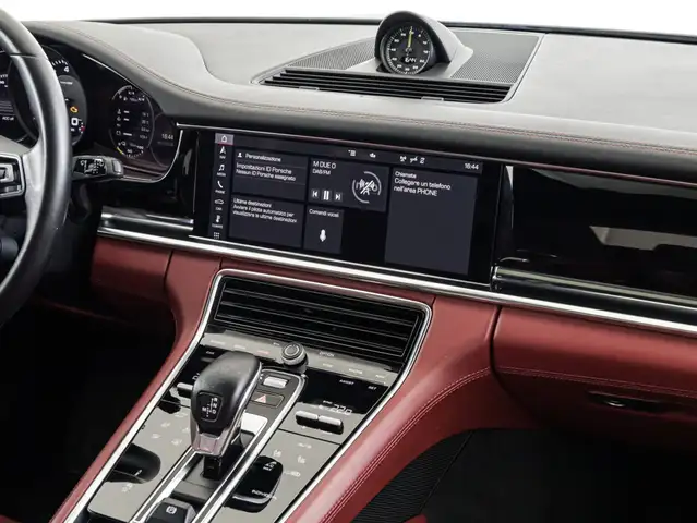 Porsche Panamera view 18