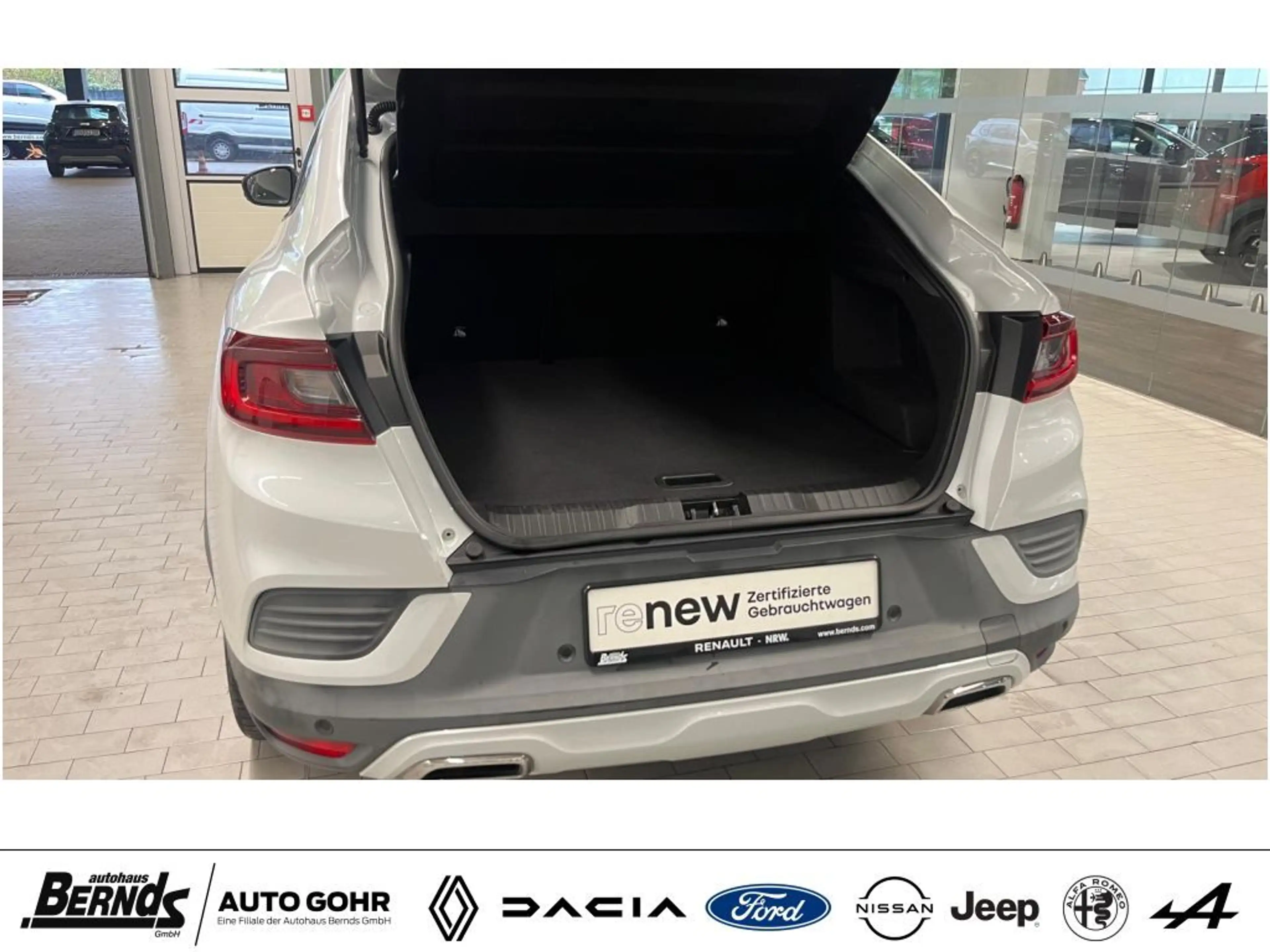 Renault Arkana TCe 140 EDC R.S. LINE 360°PDC NAVI SHZ AHK WKR SKR — photo 6
