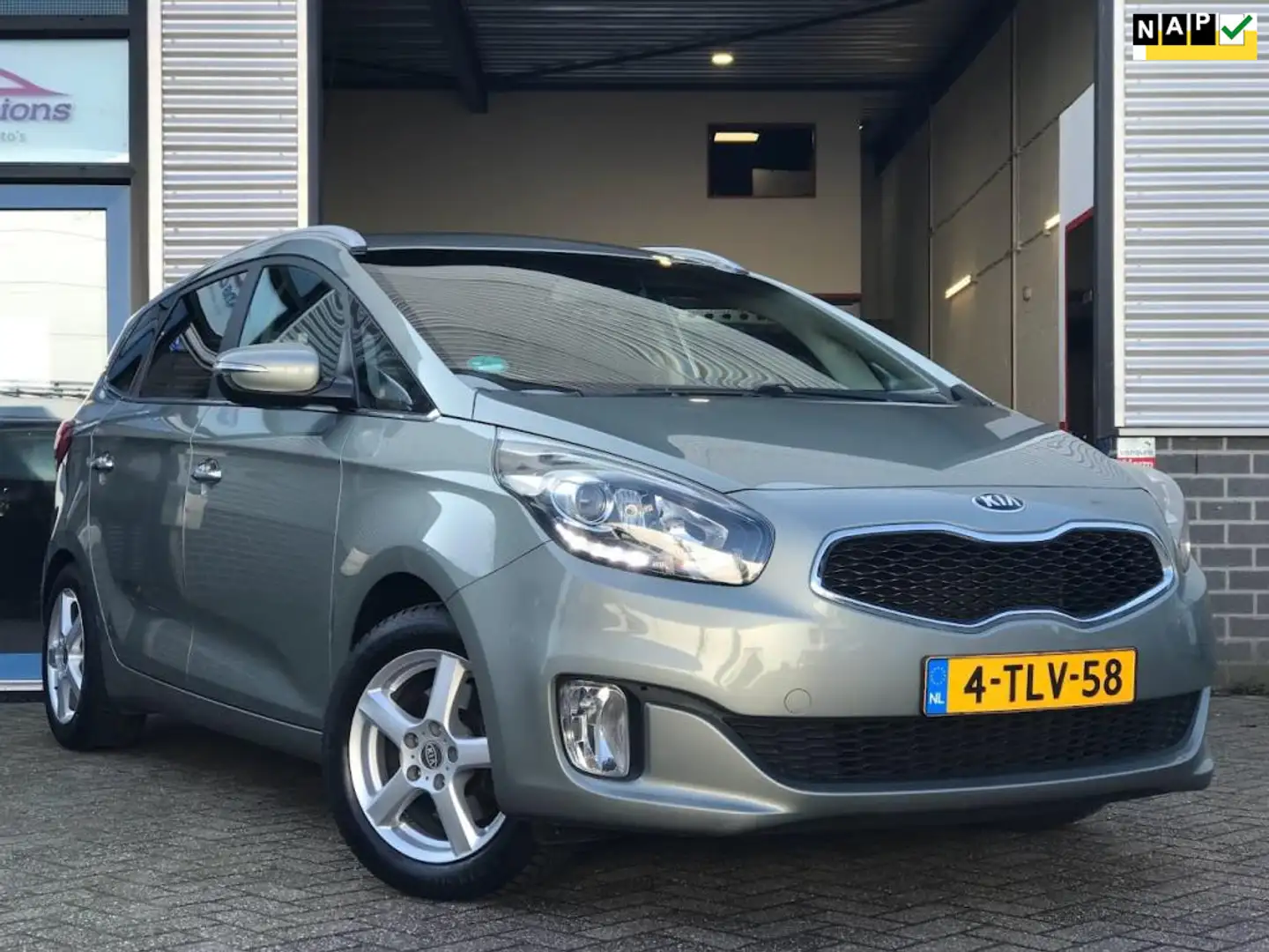 Kia Carens 1.6 GDi Business Pack|7-persoons|Clima|Navi|PDC|Ca Grijs - 1