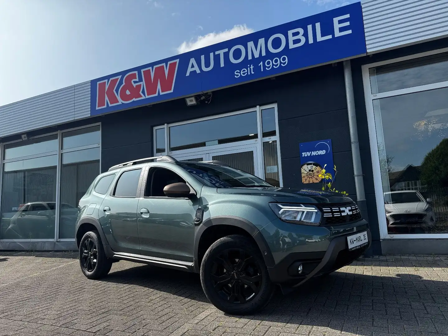 Dacia Duster II Extreme AUTOM. NAVI+CAM KLIMAAUTO PDC Grün - 1