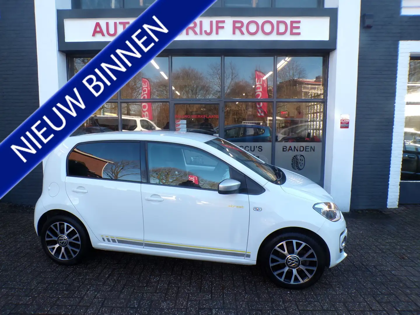 Volkswagen up! 1.0 5-drs Street LEDER,LMV,NAVIGATIE,CRUISE CTR! Blanc - 1