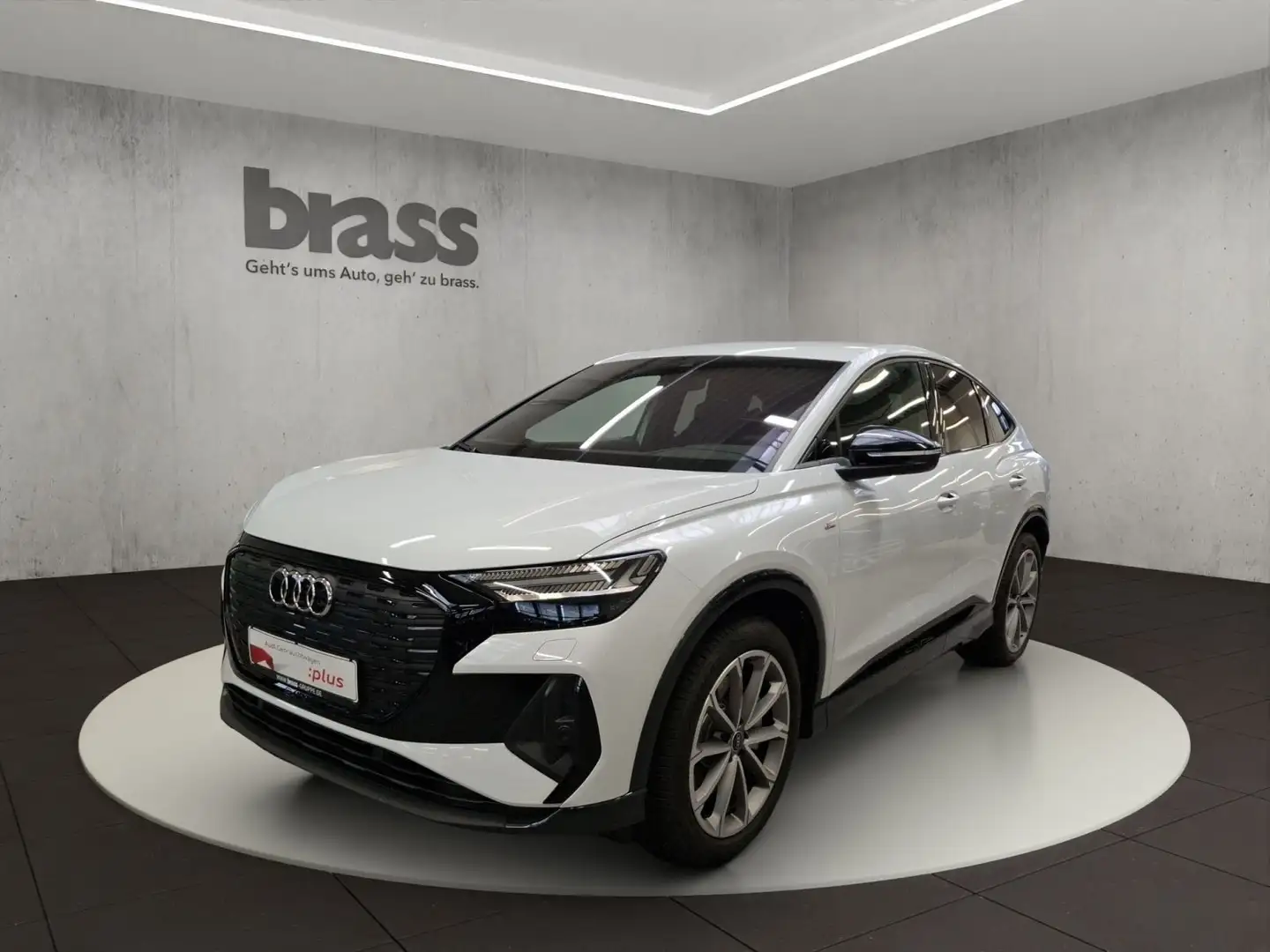 Audi Q4 e-tron 55 quattro 250 kW Weiß - 2