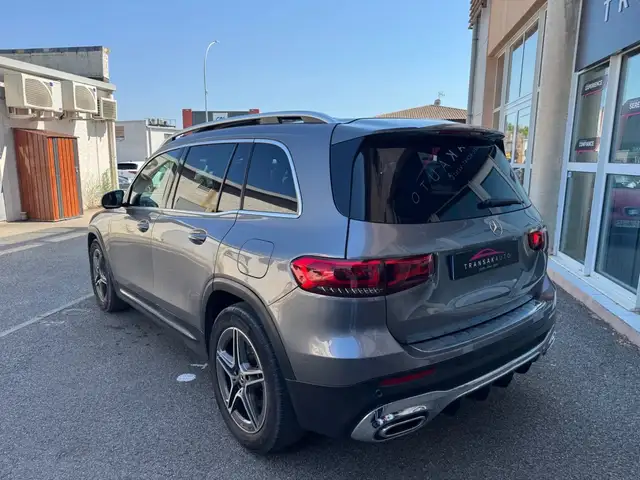 Mercedes-Benz GLB view 7