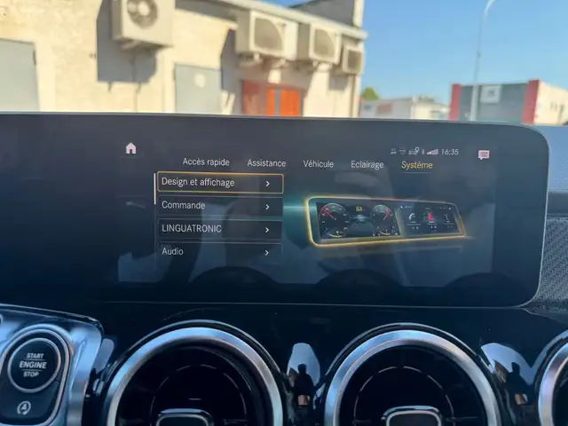 Mercedes-Benz GLB view 23