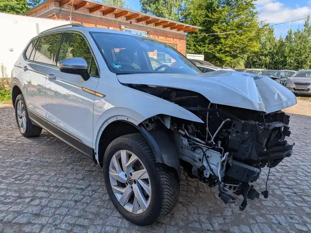 Volkswagen Tiguan Allspace Life 1.5 16V TSI ACT Automatik
