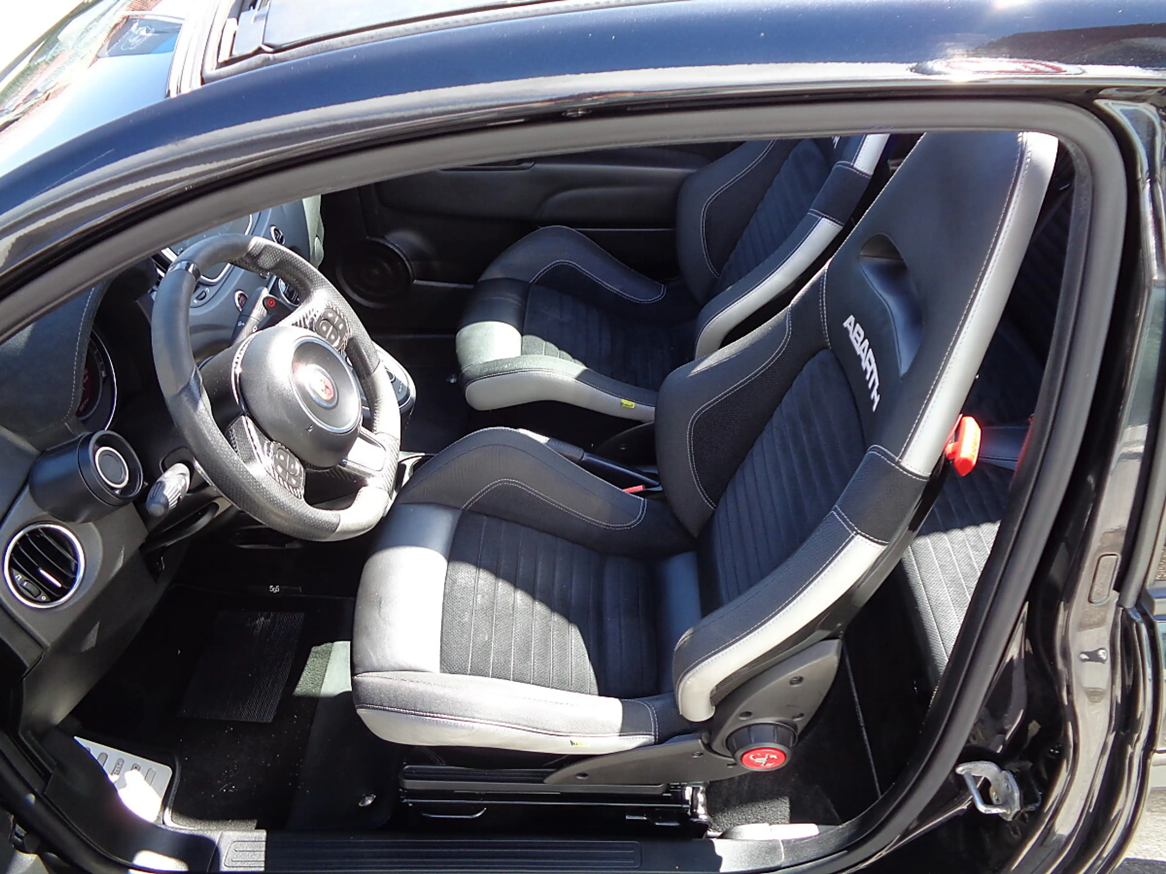 Abarth 595C Abarth 595C Cabrio Competizione 180 MTA Automat... — photo 13