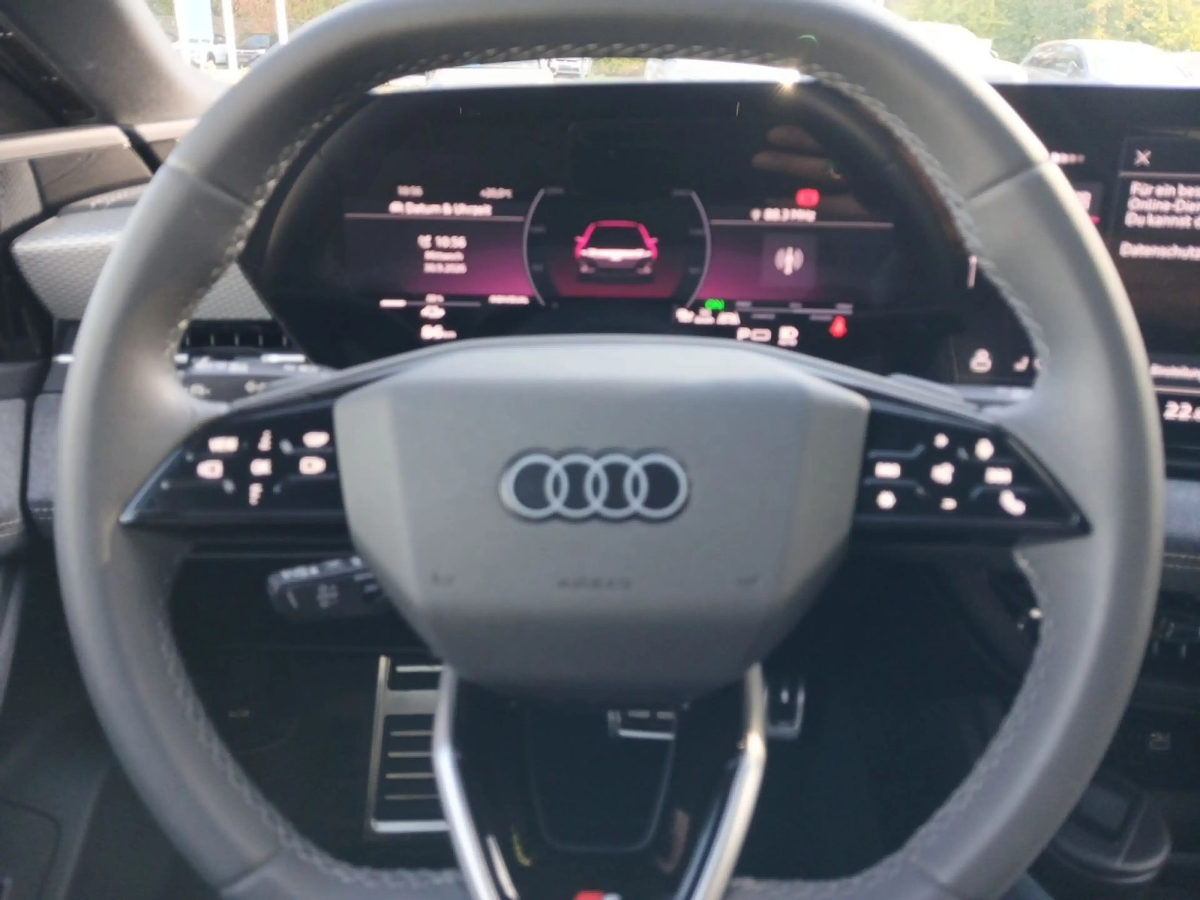 Audi A6 e-tron performance S line Tech Plus LED — photo 13