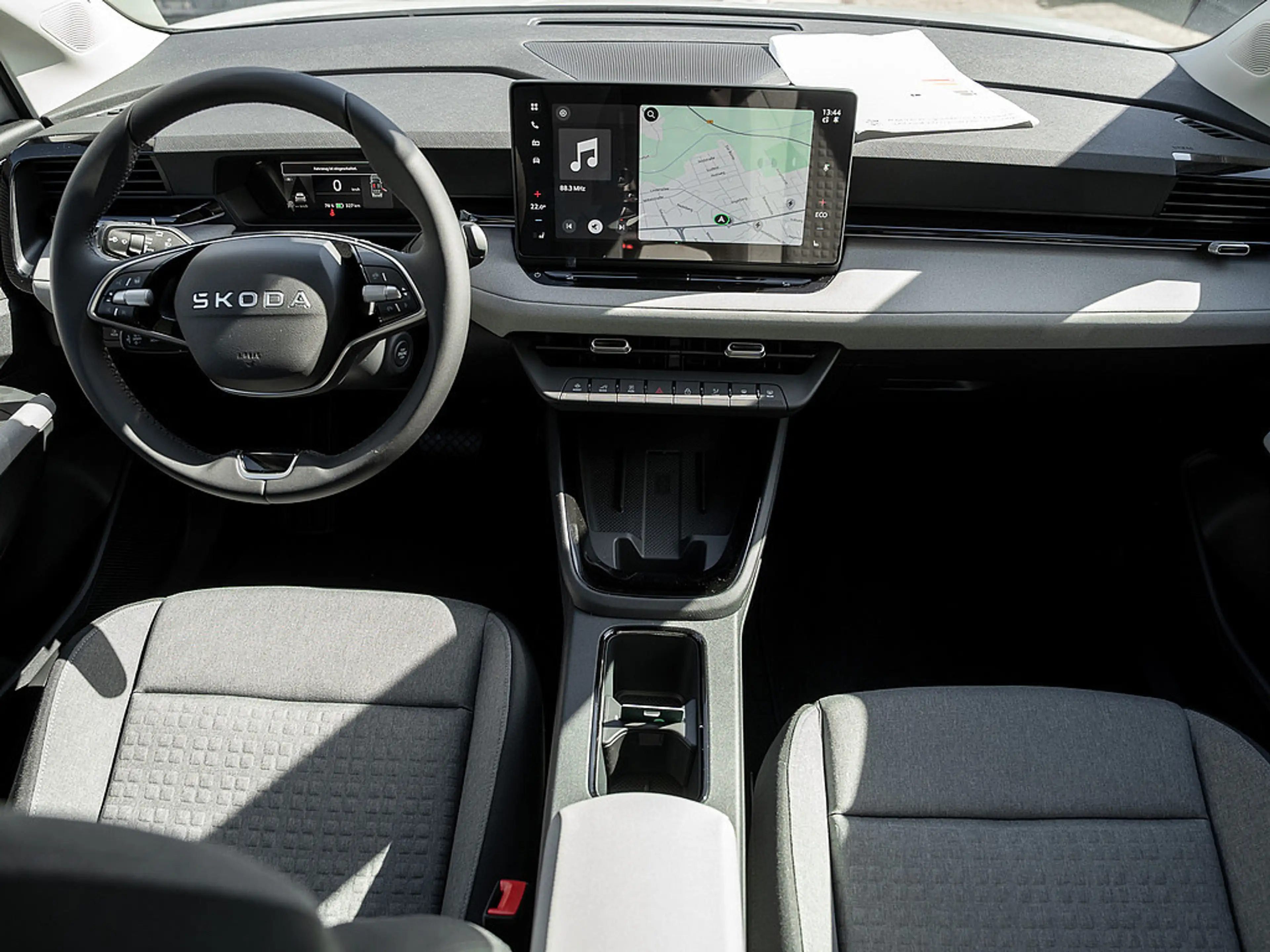 Skoda Epiq 55 Edition Eins KAM MATRIX ACC SHZ PDC — photo 7