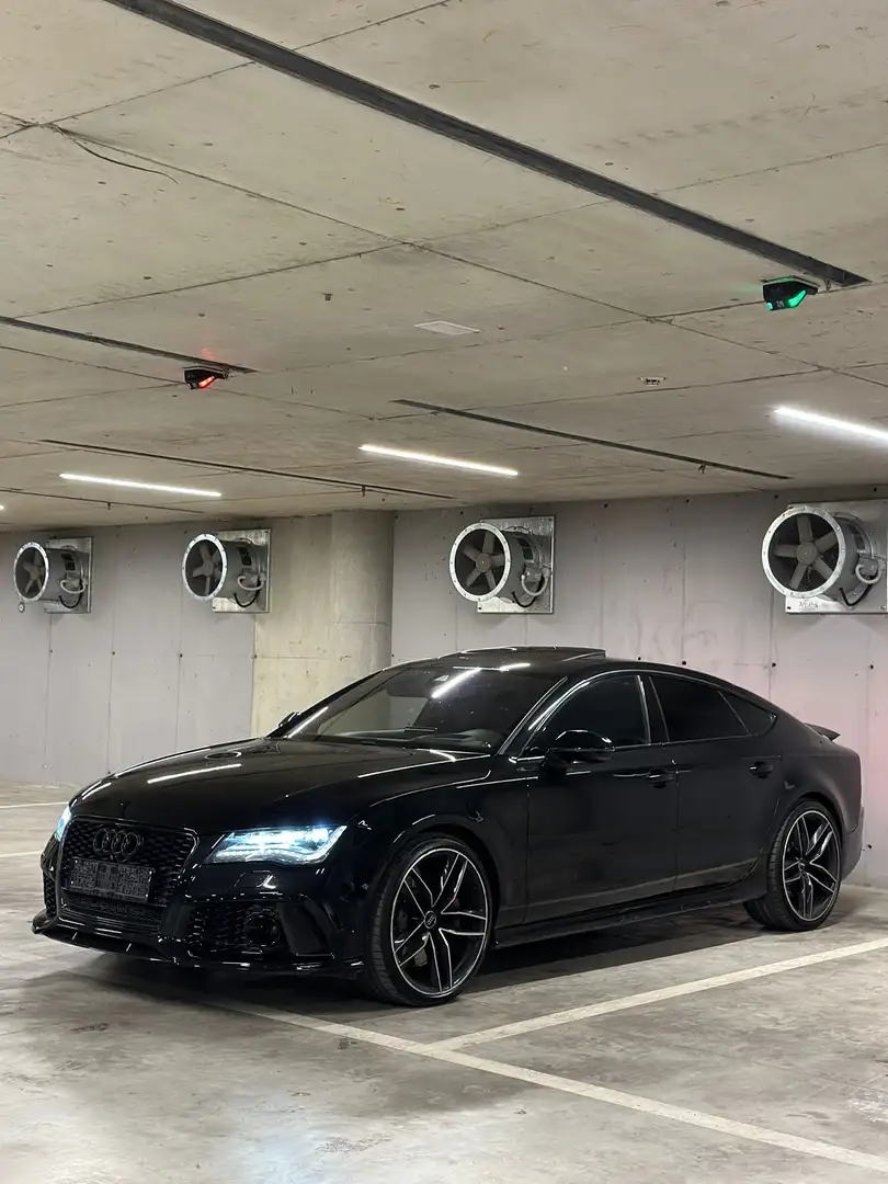 Audi RS7 Чорний - 1