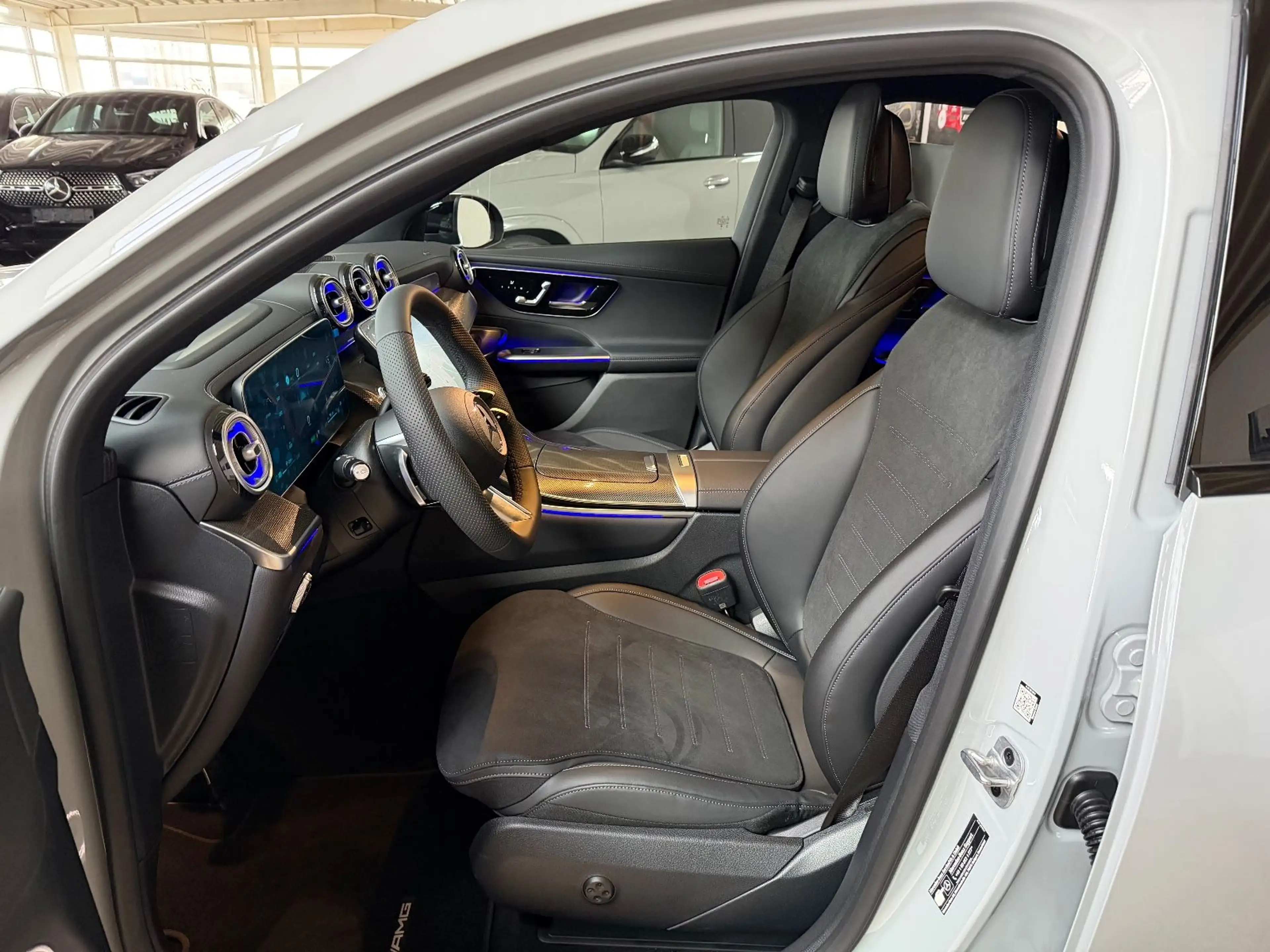 Mercedes-Benz GLC 300 de 4M Coupé AMG Premium+/Pano/Tech.-Paket — photo 4