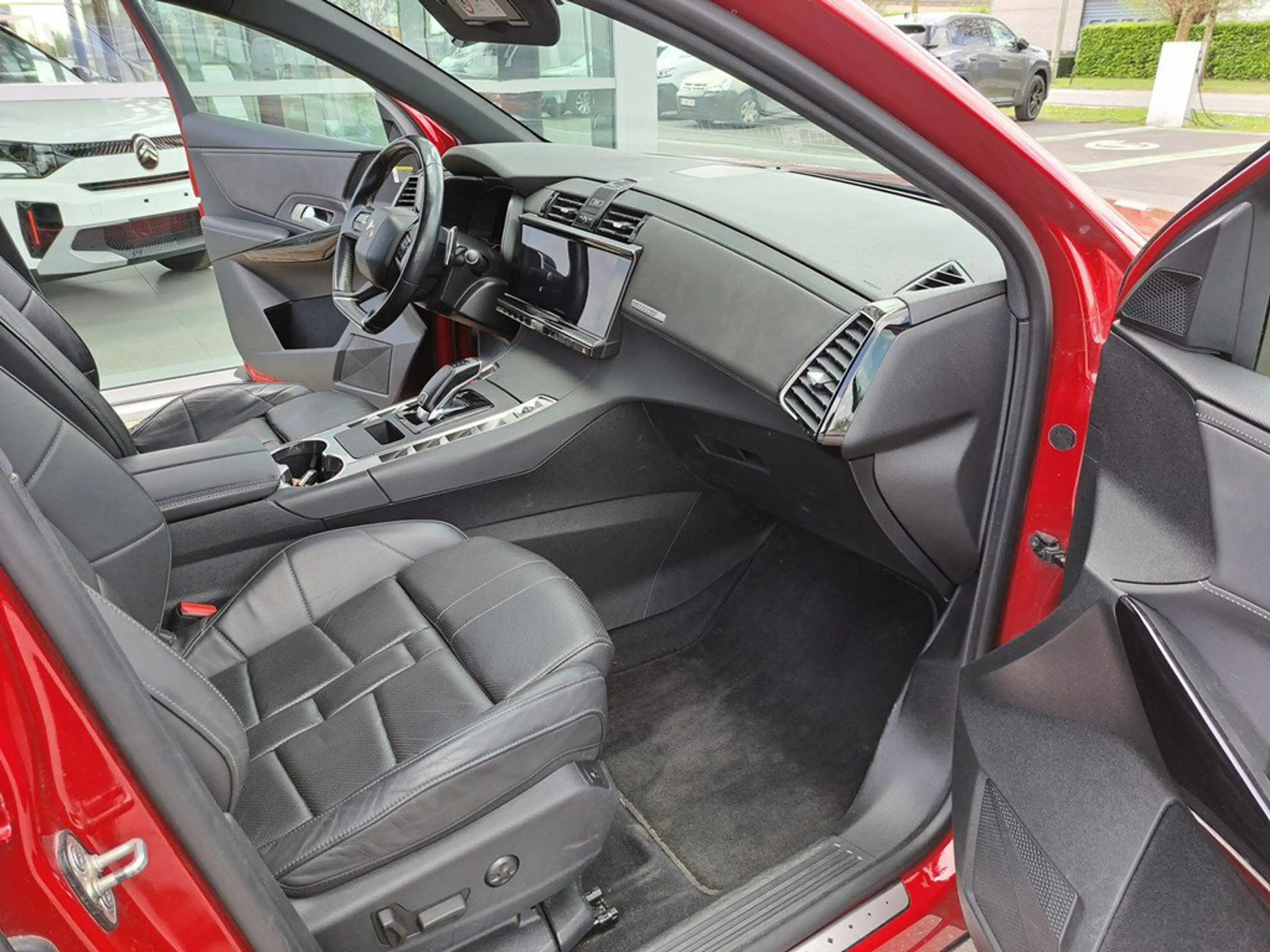 DS Automobiles DS 7 PureTech So Chic AUT — photo 9