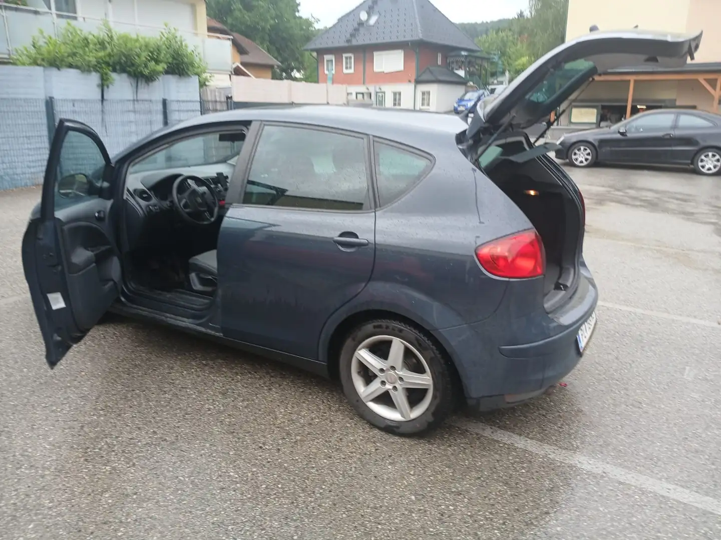 SEAT Altea Altea Reference 1,6 Start-Stopp CR TDi Reference Grau - 2