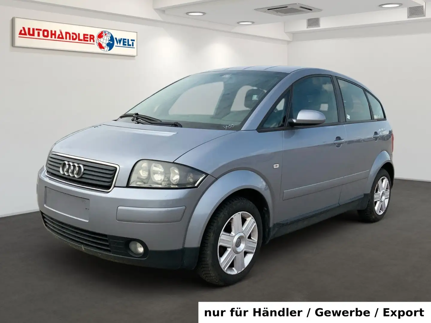 Audi A2 1.4 TDI AAC PDC SHZ Tempo BT USB Gümüş rengi - 1