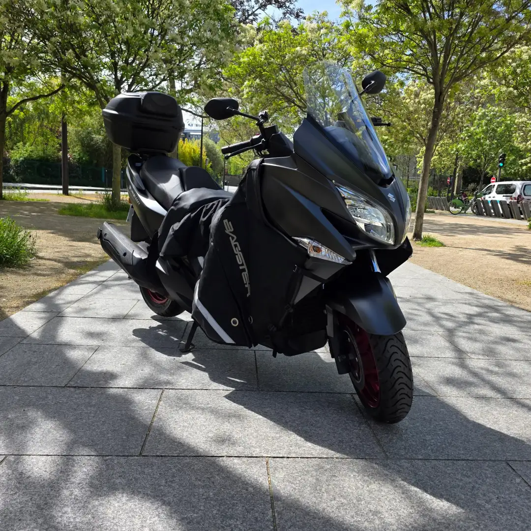 Suzuki Burgman 400 Negro - 1