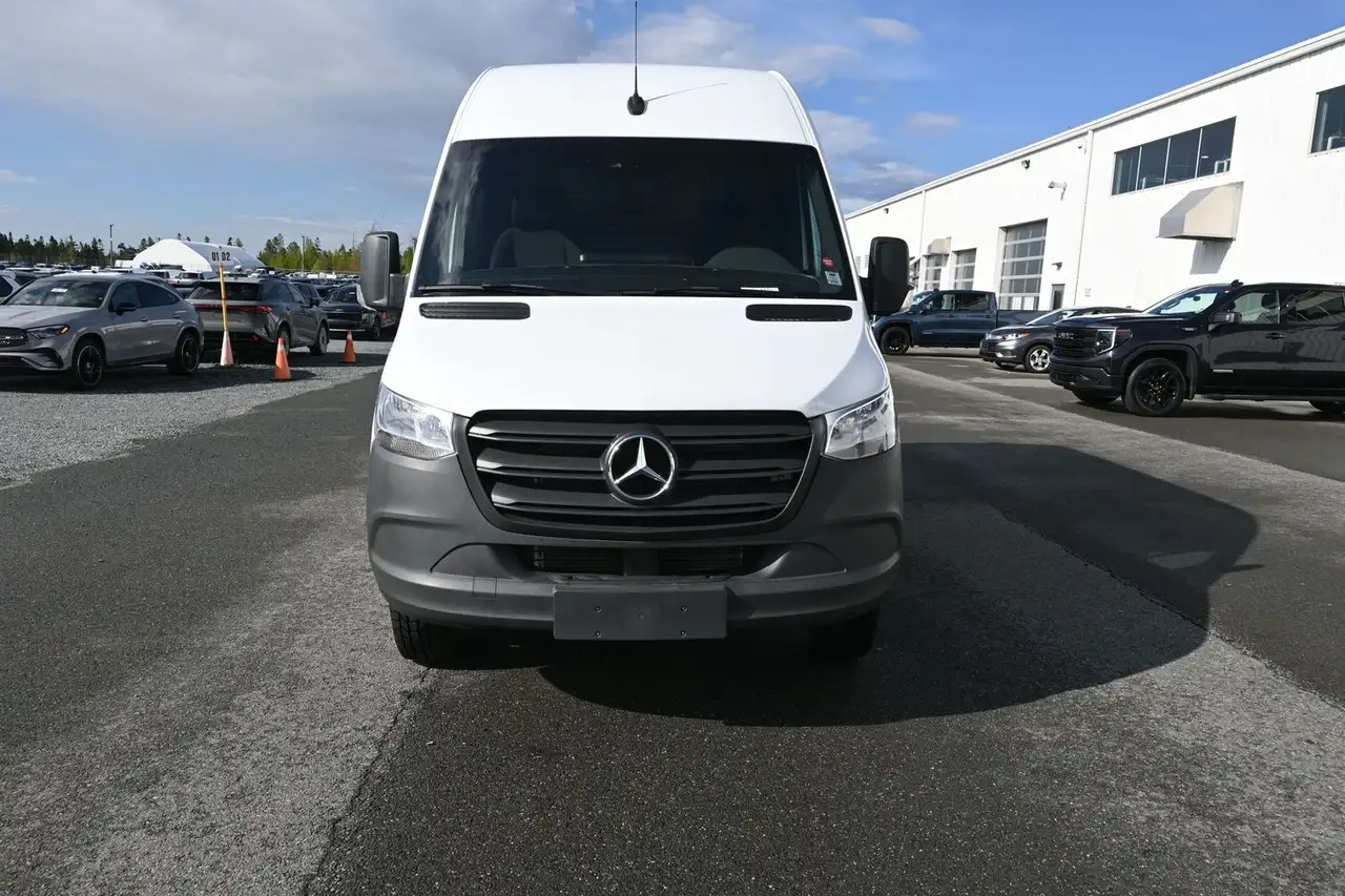 Mercedes-Benz Sprinter снимка Mercedes-Benz Sprinter