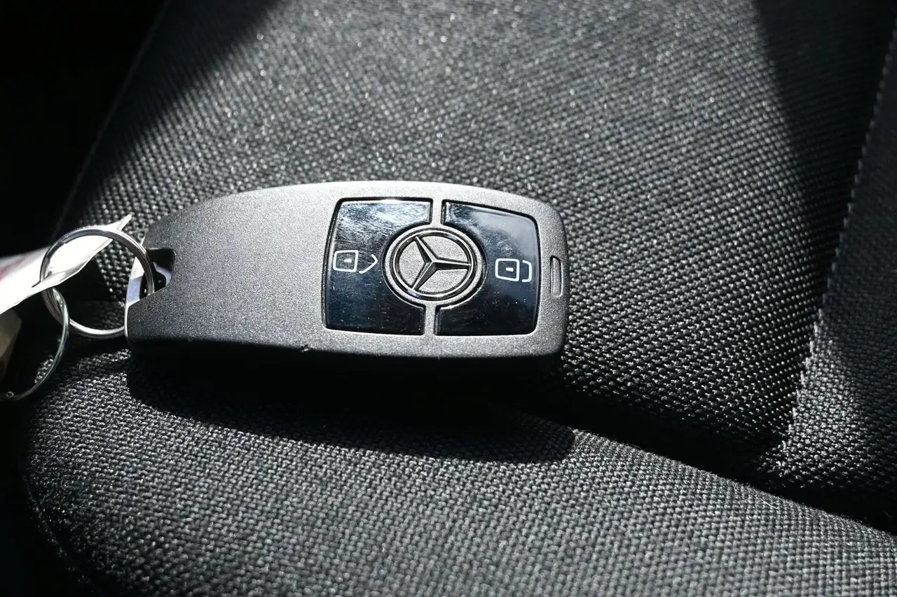 Mercedes-Benz Sprinter снимка Mercedes-Benz Sprinter